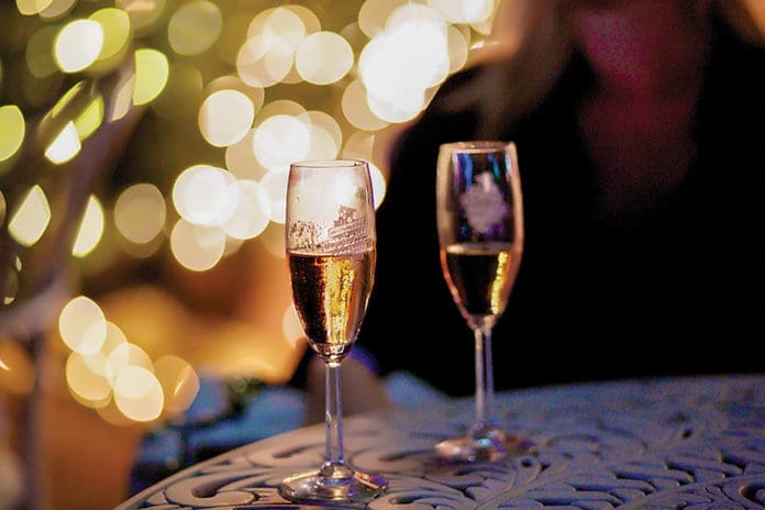 Baytowne 2-Sparkling+Wine-2 Baytowne Sparkling Wine