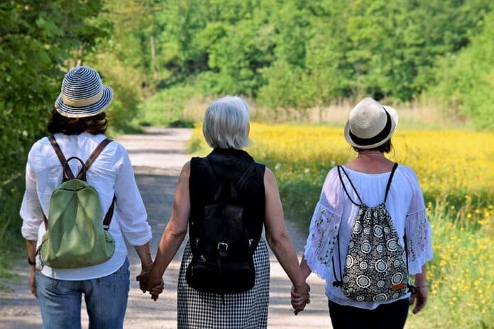 women-girlfriends-nature-walk