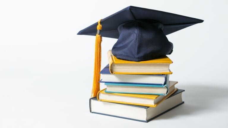 Public Relations Foundation To Award Scholarship