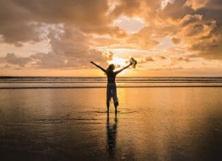 A Loving life woman at the beach