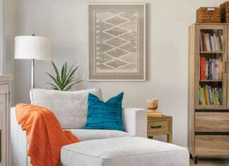 Stunning Spaces Chair