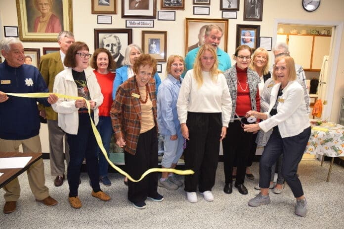 3294250638477131215ribbon cutting