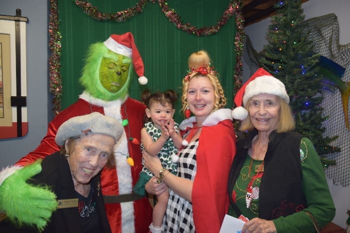 6370366184640916454 (1)Grinch