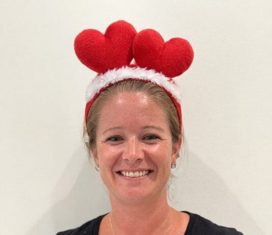 's Day smile with heart hat.