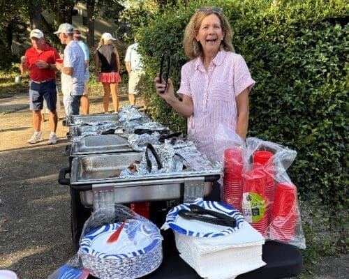9 Seving Dinner