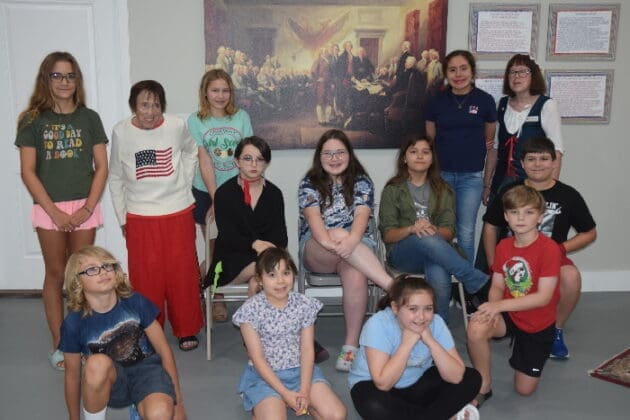 Museum Camp in front of Trumbell painting siging the Declaration of Independence